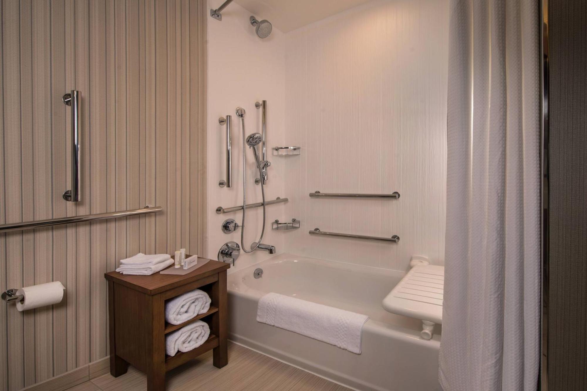 Courtyard By Marriott Chocolate Avenue Hotel Hershey