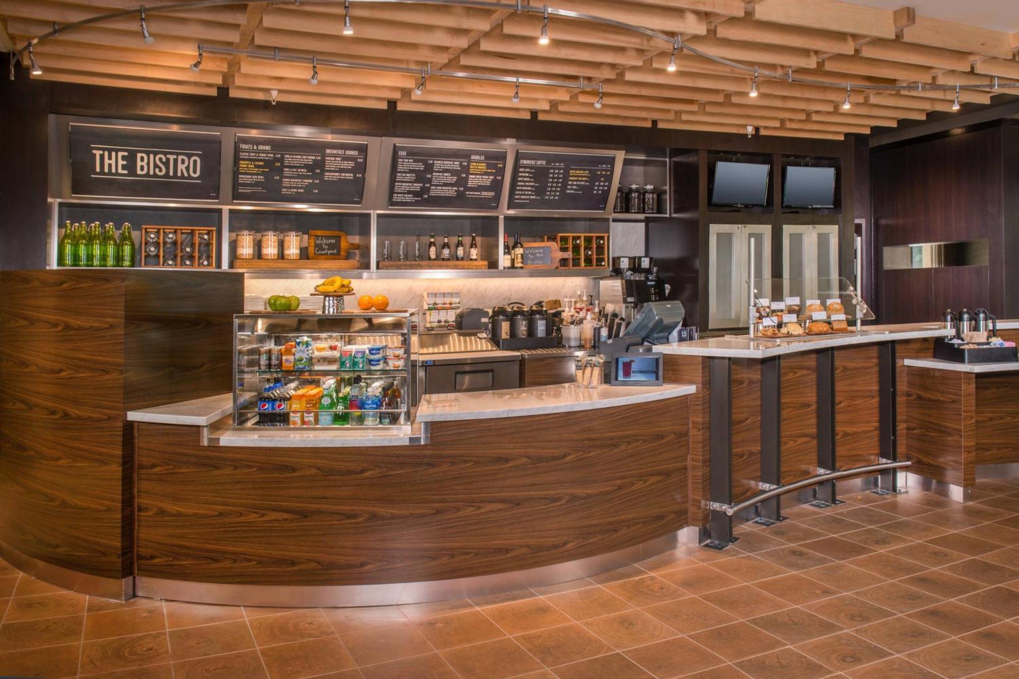 Courtyard By Marriott Chocolate Avenue 3*