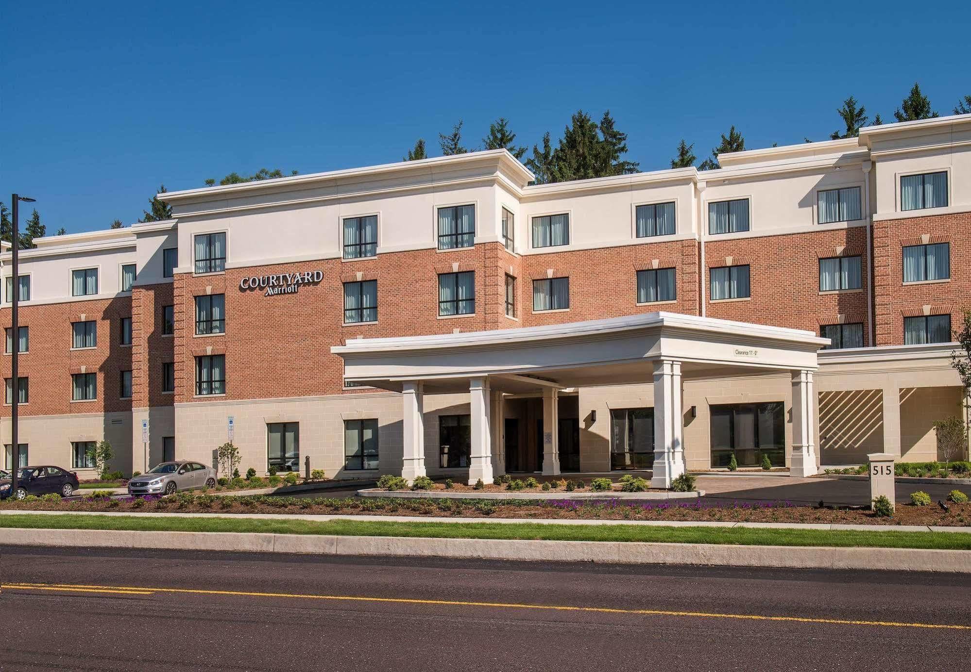 Courtyard By Marriott Chocolate Avenue Hotel